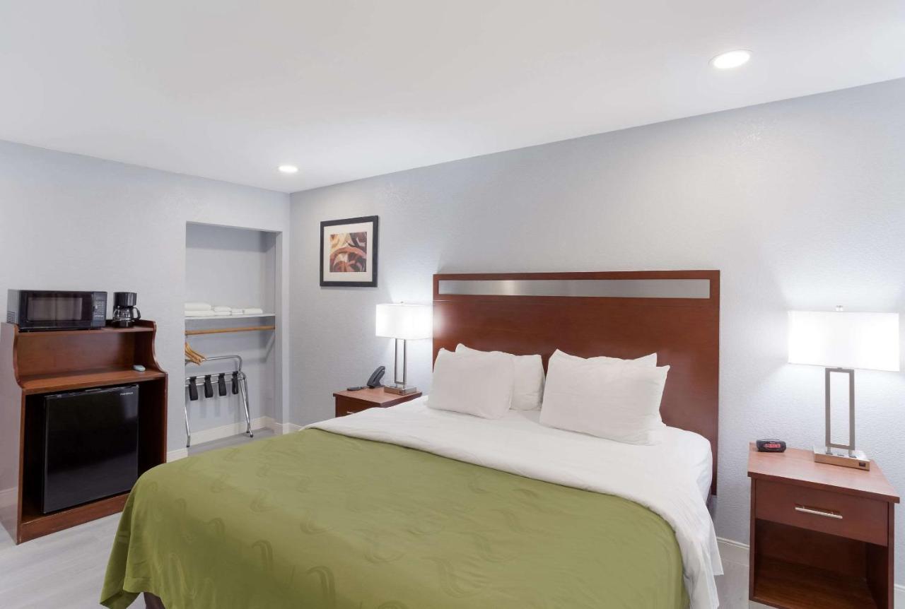 Quality Inn Redding Near I-5 Exterior photo