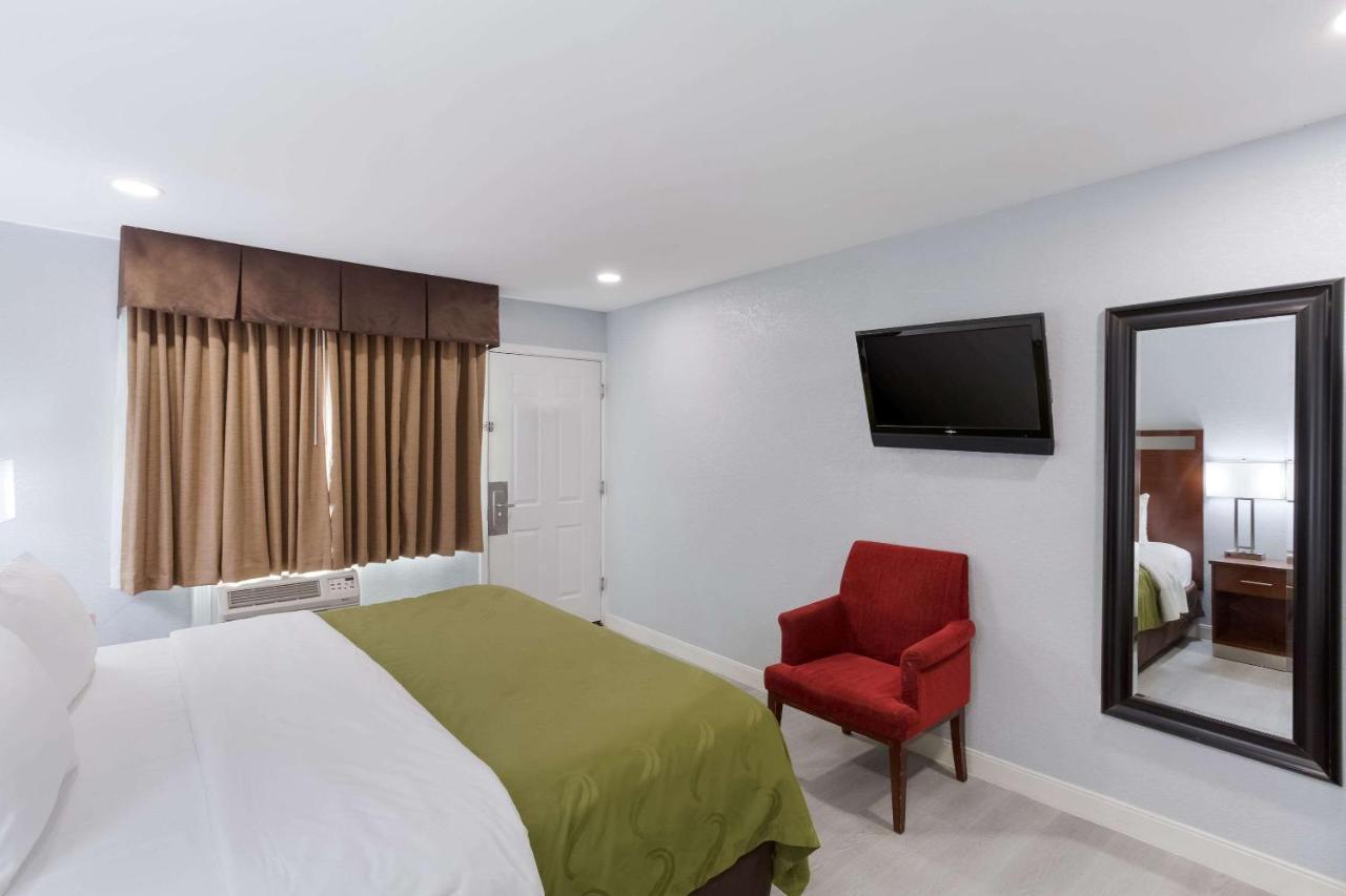 Quality Inn Redding Near I-5 Exterior photo
