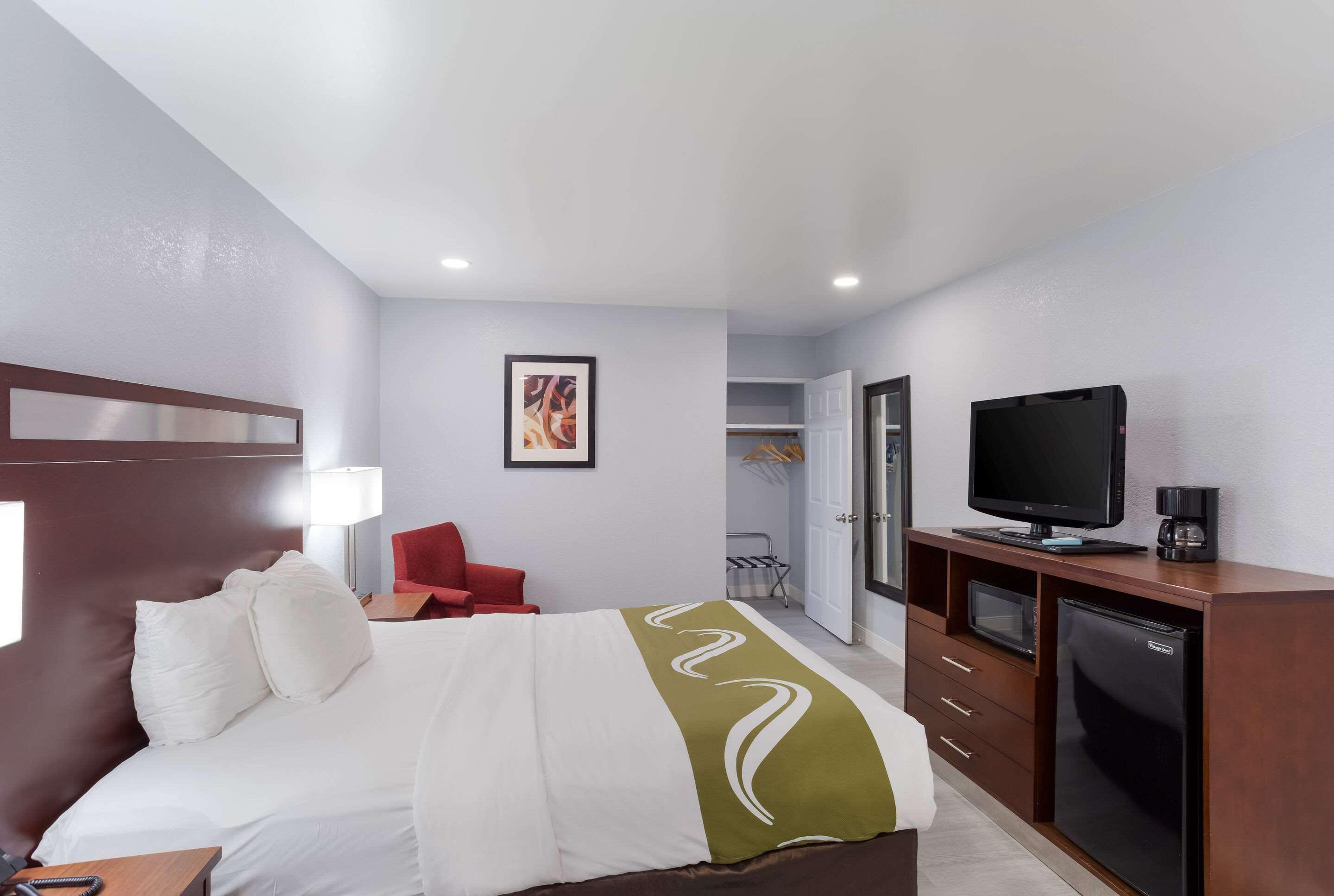 Quality Inn Redding Near I-5 Exterior photo