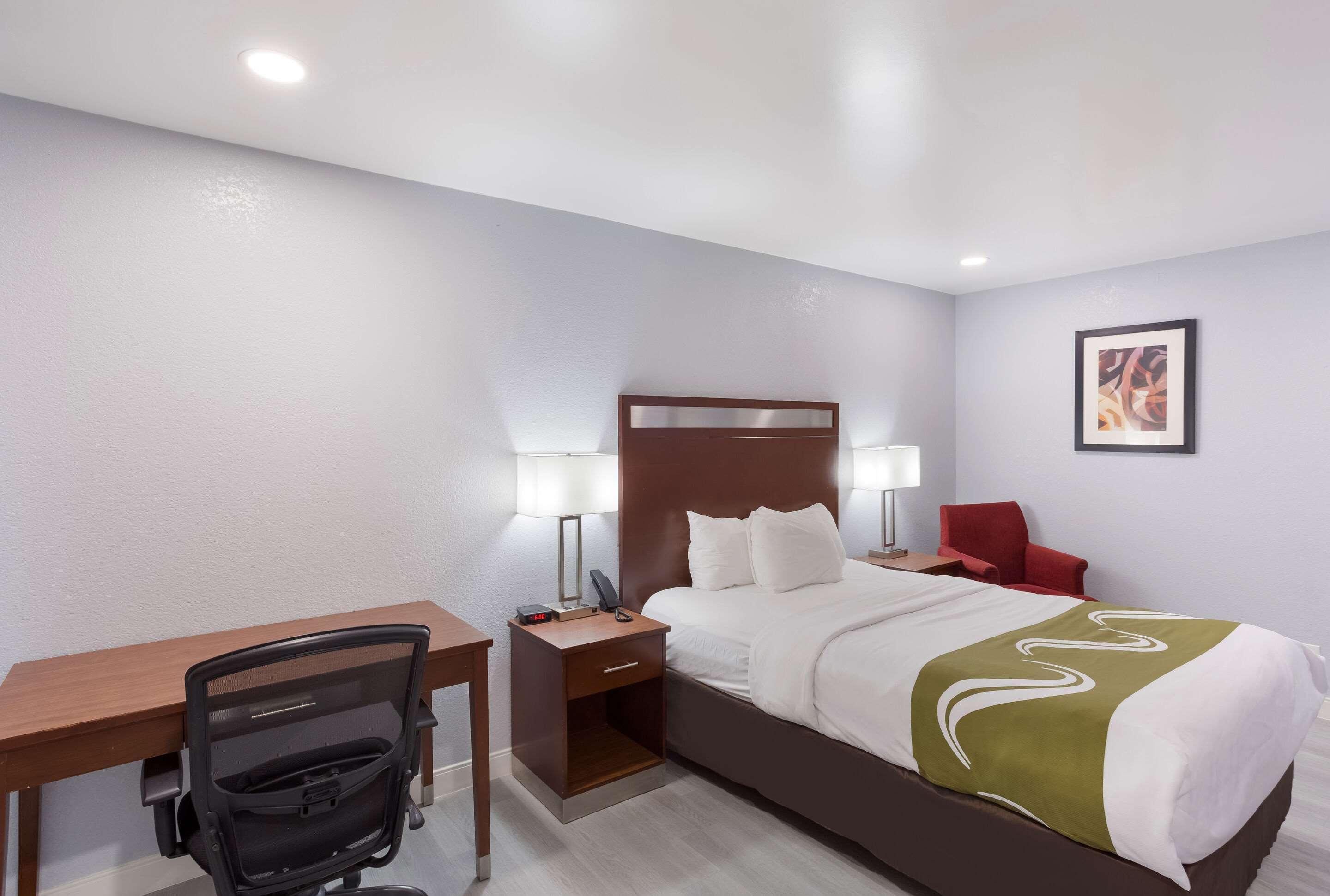 Quality Inn Redding Near I-5 Exterior photo