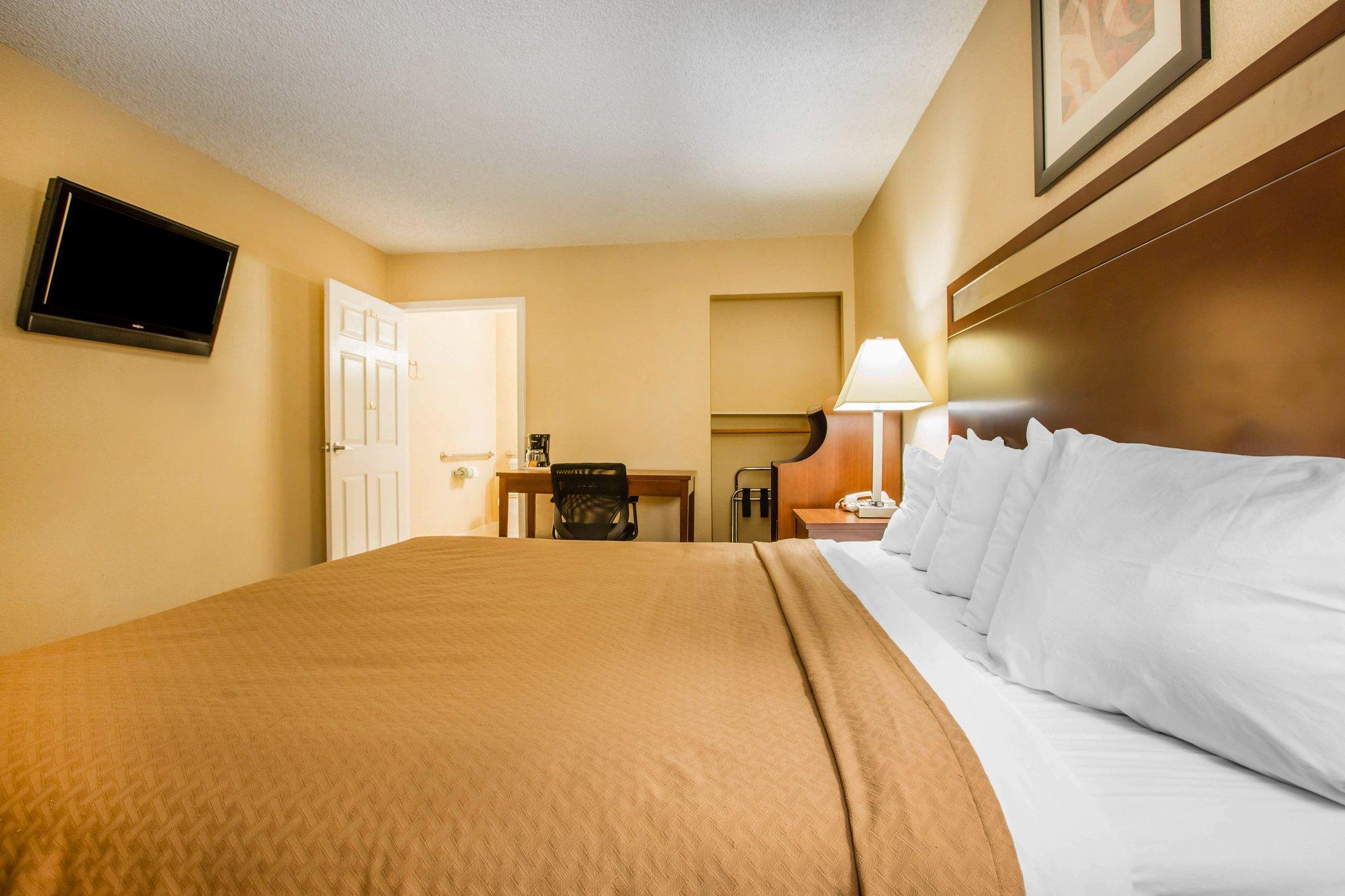 Quality Inn Redding Near I-5 Exterior photo