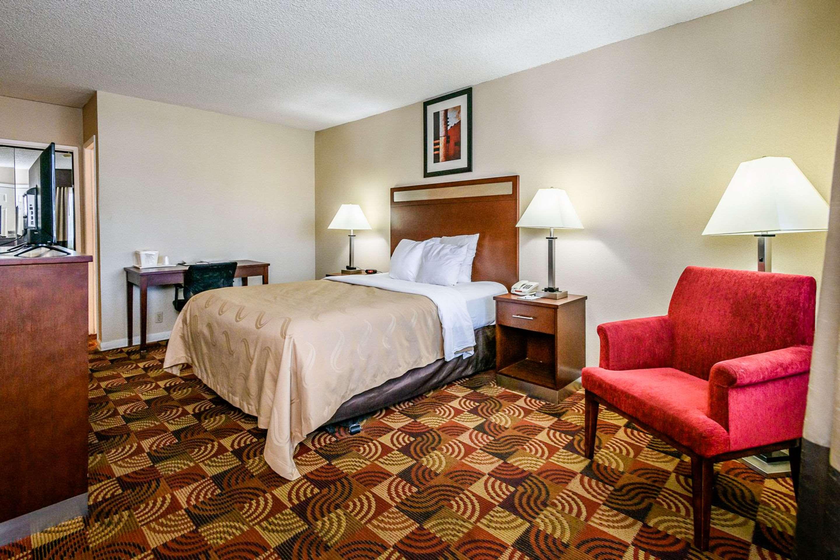 Quality Inn Redding Near I-5 Exterior photo