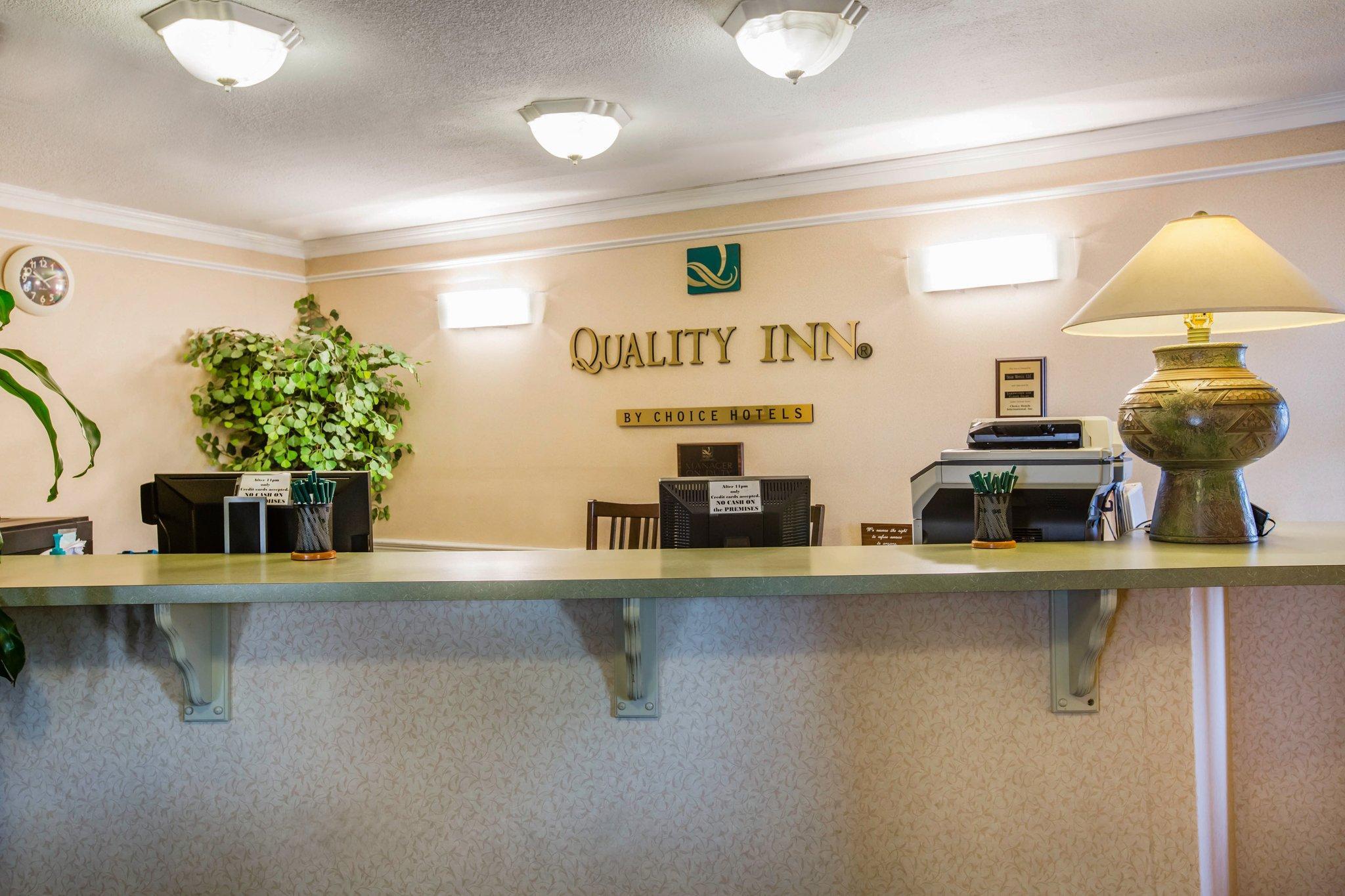 Quality Inn Redding Near I-5 Exterior photo