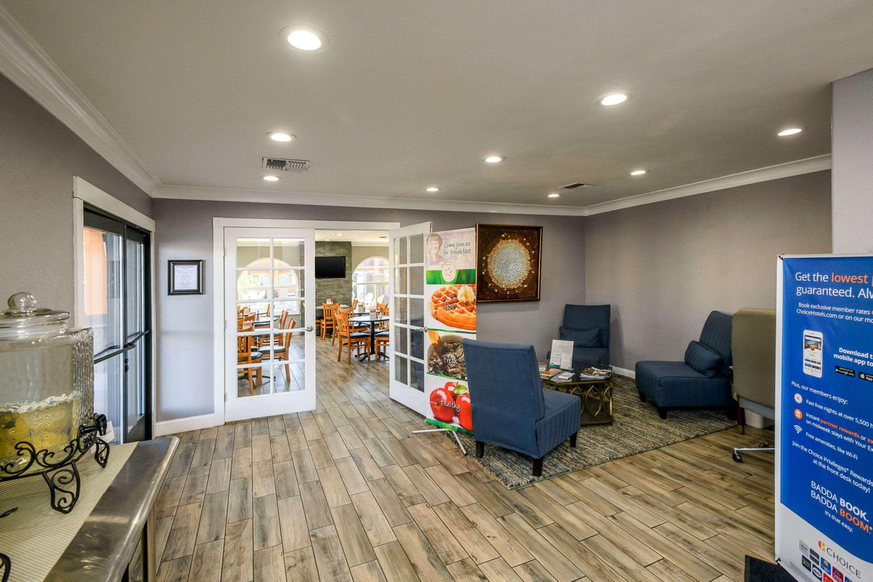 Quality Inn Redding Near I-5 Exterior photo